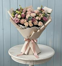 Букет цветов из:  Розы и Лизиантусы в Вознесенском