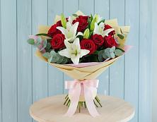 Букет цветов из:  Лилии и Розы в Вознесенском
