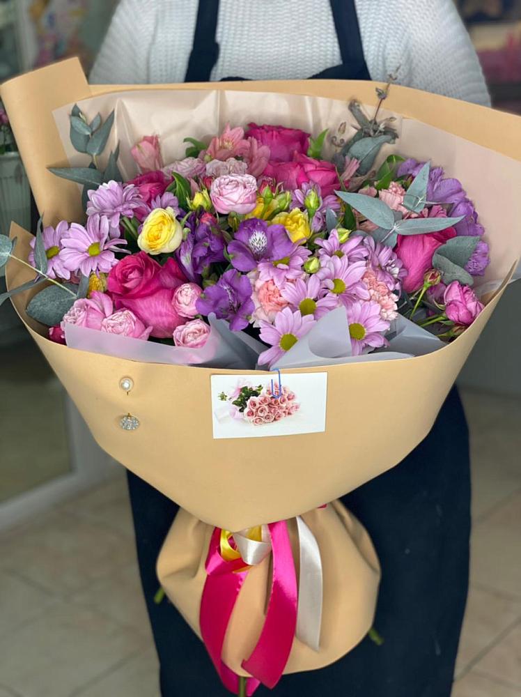 Букет цветов из: Хризантемы, Гвоздики и Альстромерии в Вознесенском