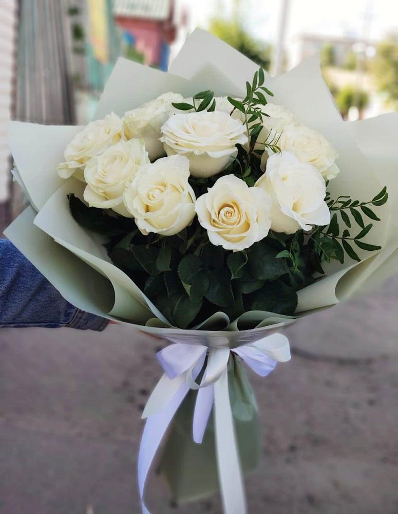 Букет Белые розы Проуд в Вознесенском