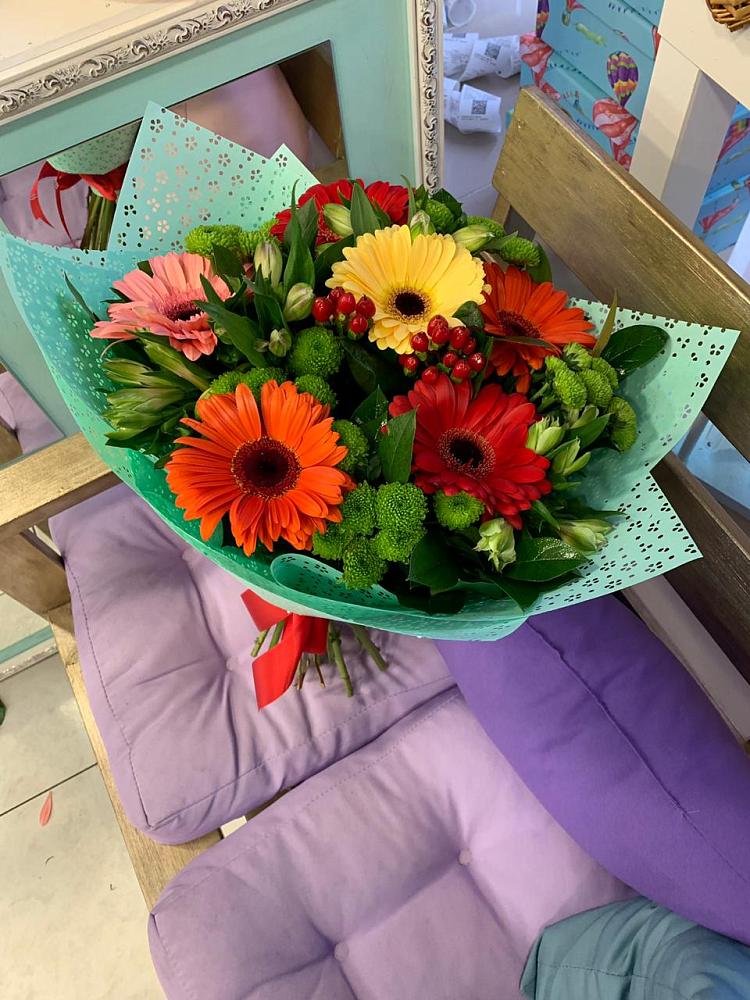 Букет цветов из: Герберы, Хризантемы и Альстромерии в Вознесенском