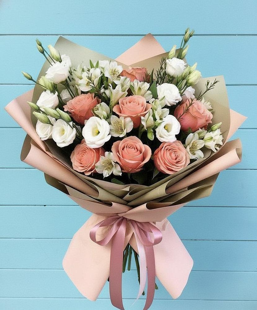 Букет цветов из: Розы, Альстромерии и Лизиантусы в Вознесенском