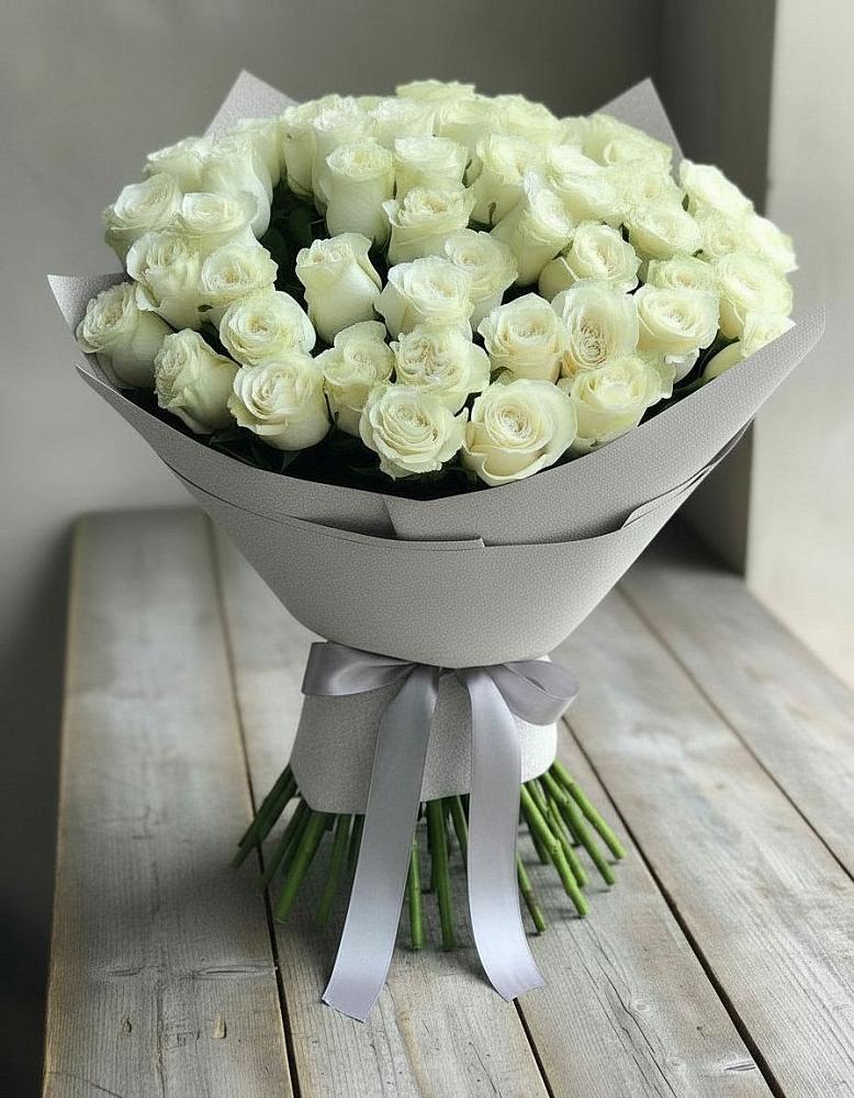 Букет 35 Белых роз в Вознесенском