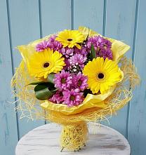 Букет цветов из:  Хризантемы и Герберы в Вознесенском