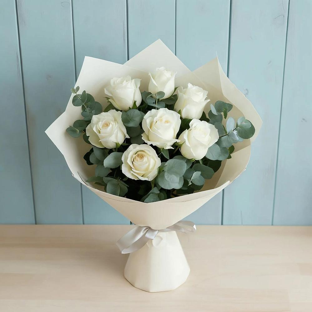 Букет Белые розы в Эвкалипте в Вознесенском