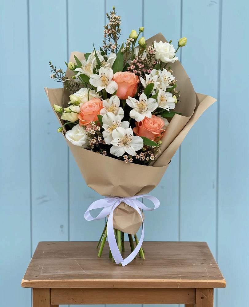 Букет цветов из: Альстромерии, Лизиантусы, Розы и Хризантемы в Вознесенском